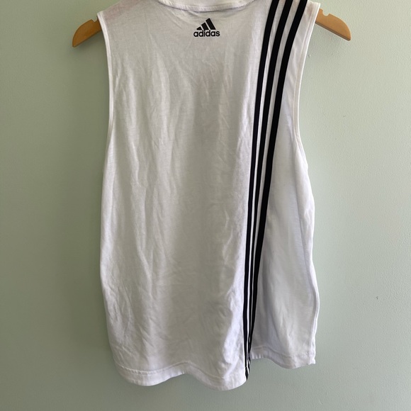 Adidas tank top size M - Picture 9 of 10